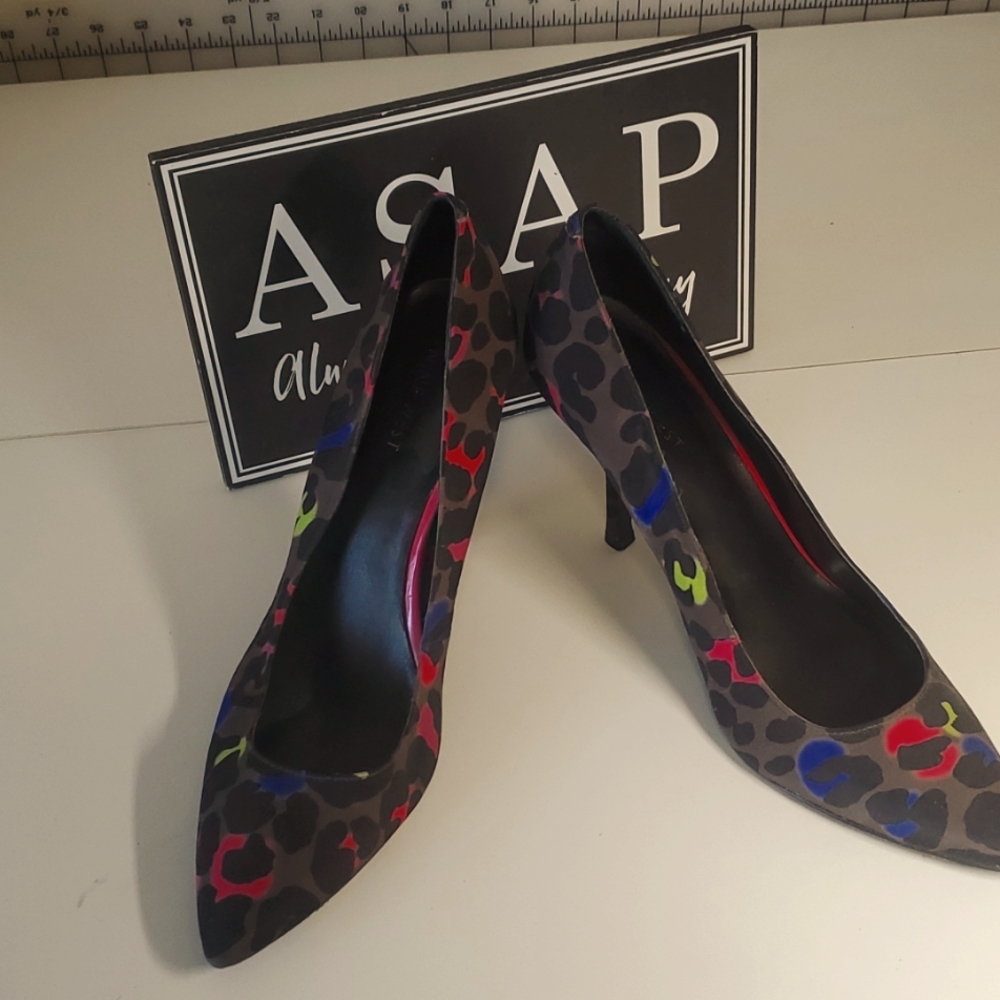 Women's fabric multicolored pump